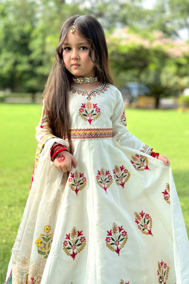 Mini Noori Hiba