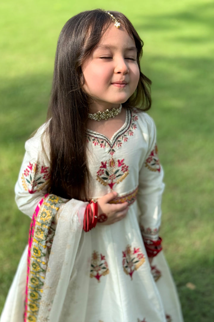 Mini Noori Hiba