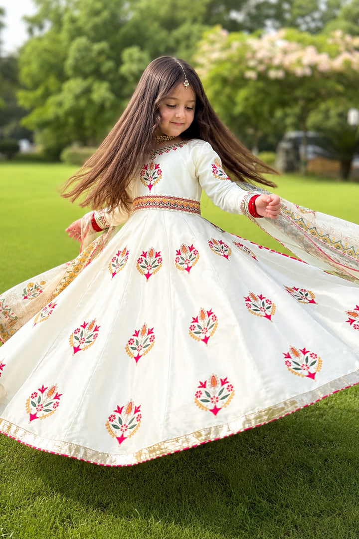 Mini Noori Hiba