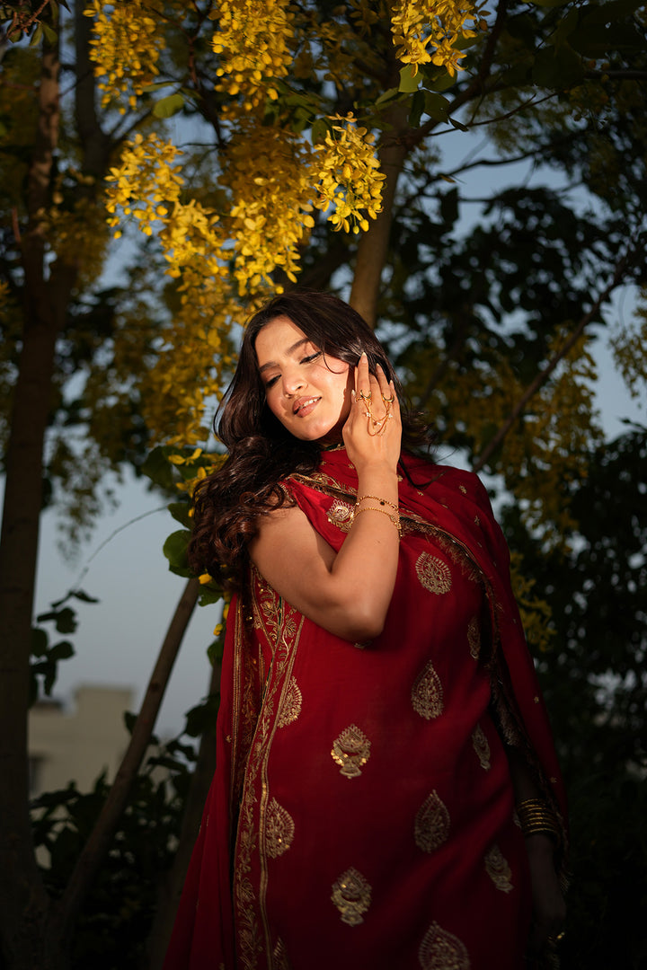Laal-Hira