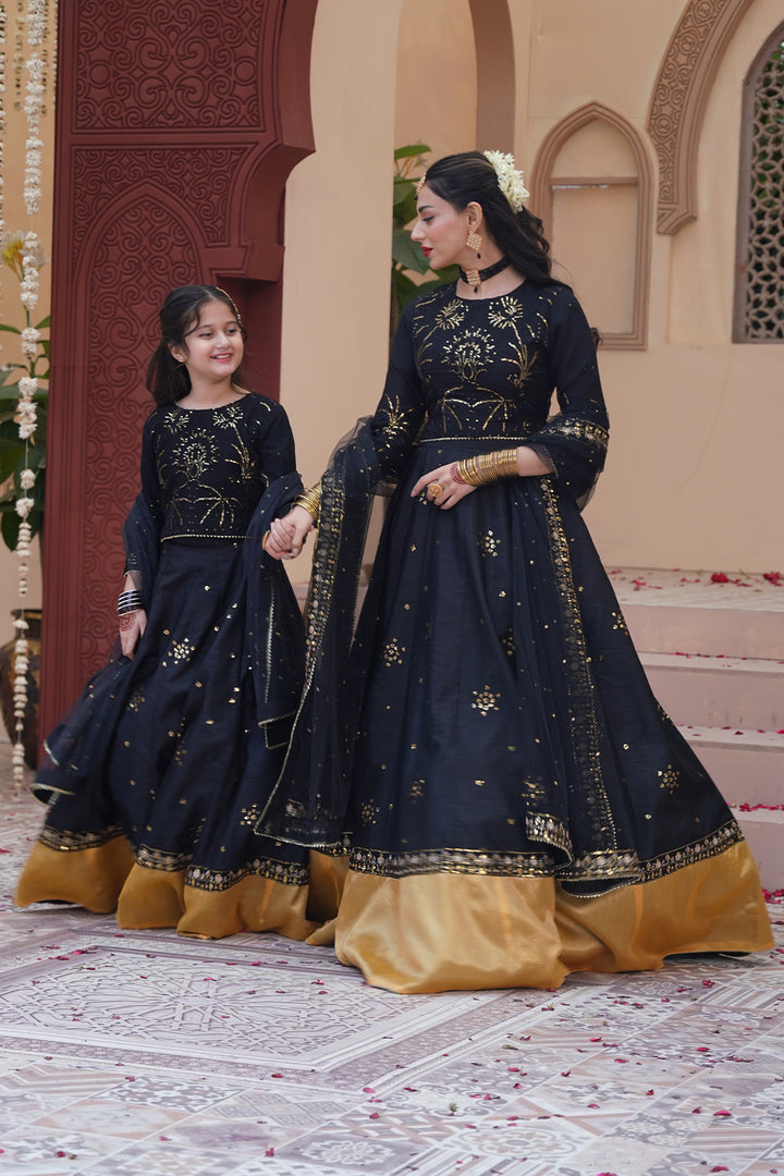 Sitara (Mama & Meee)