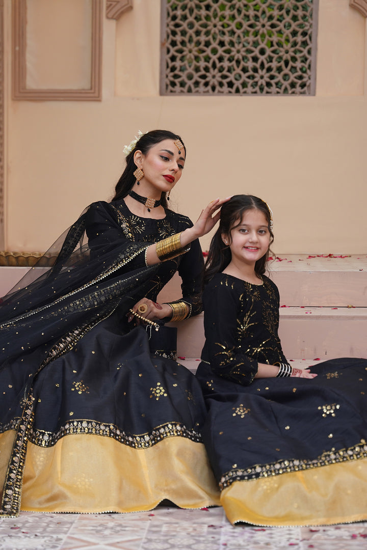 Sitara (Mama & Meee)