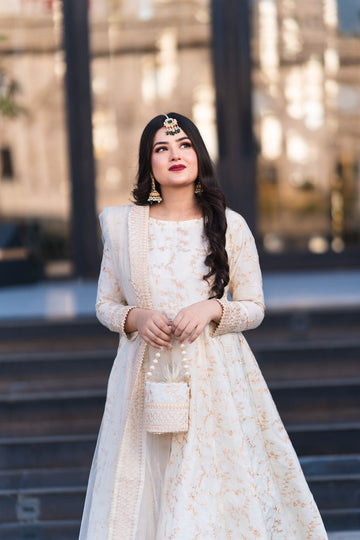 Exclusive Sale on Pakistani Clothing Brand 2025 – Peraan