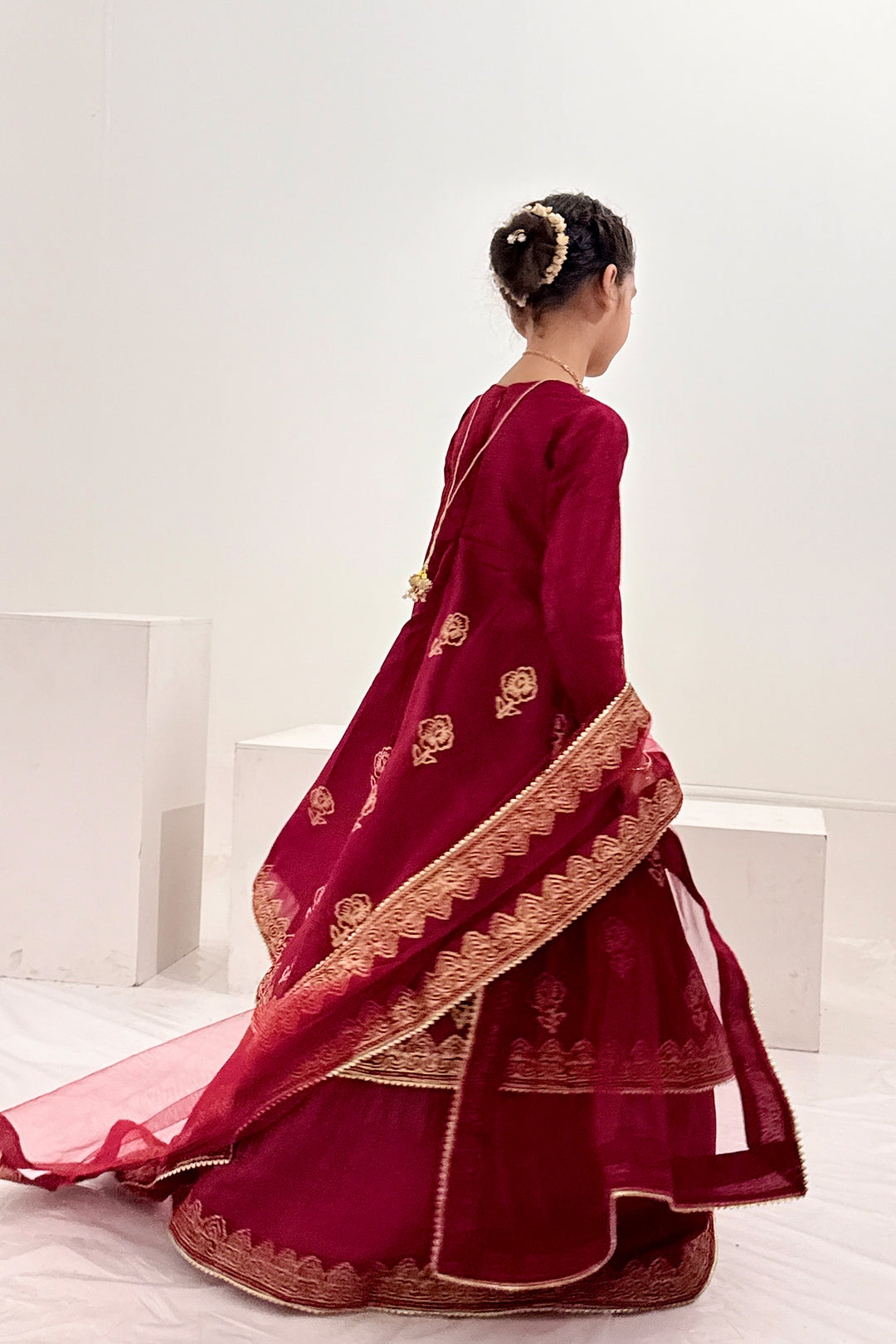 Mini Burgundy Affairs