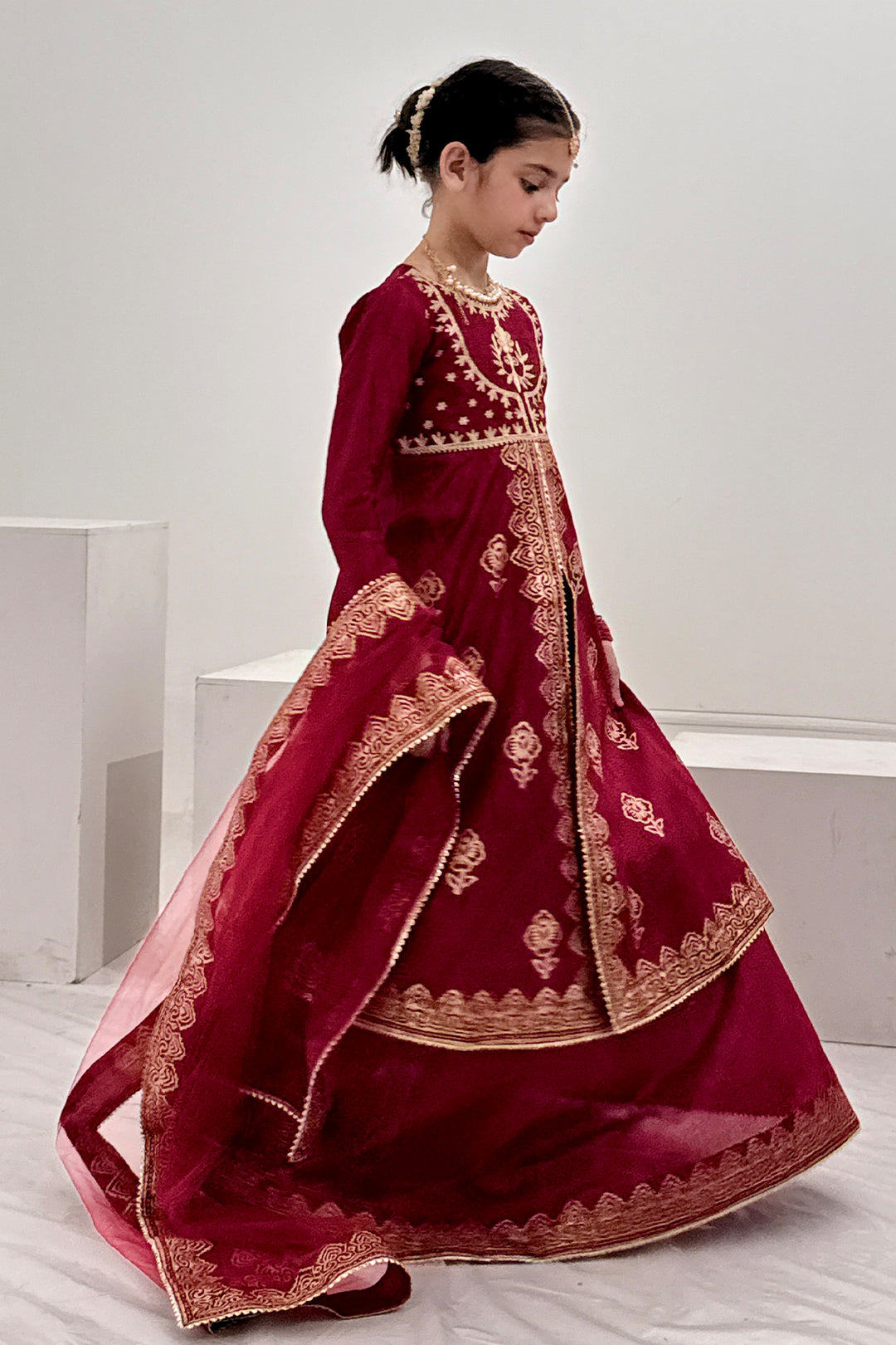 Mini Burgundy Affairs