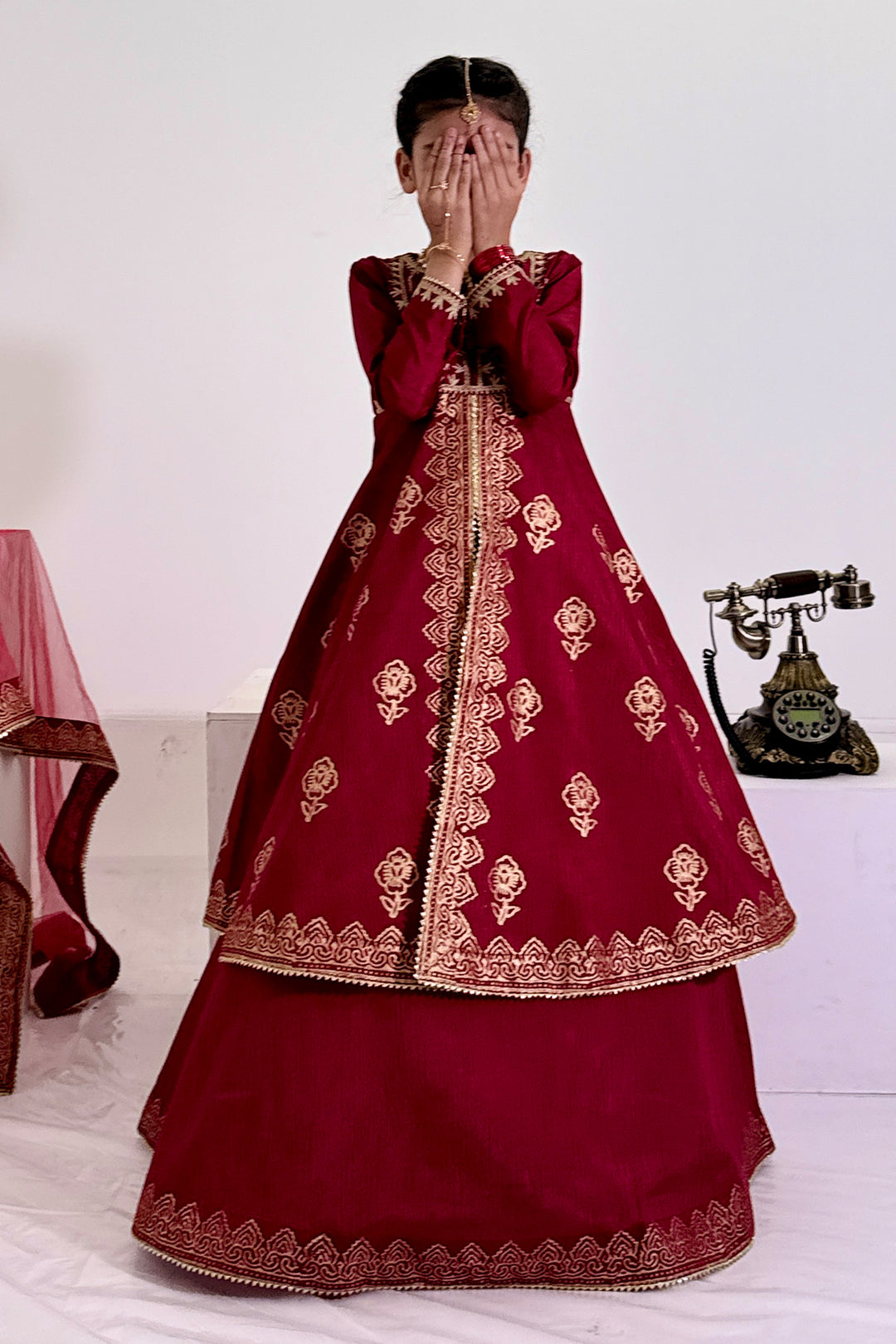 Mini Burgundy Affairs